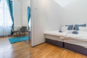 Adeles Apartment Close To Danube and Fashion Street