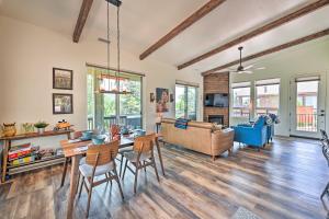 Hot Tub and Views Mountain High Pines Retreat