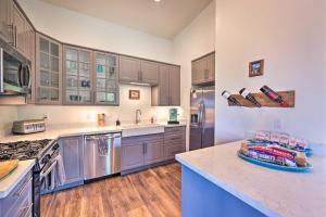 Hot Tub and Views Mountain High Pines Retreat