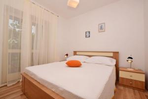 Two-Bedroom Apartment Standard room in Apartments Andrija