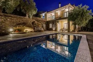 VILLA IFIGENEIA SKOPELOS με πισίνα και υπέροχη θέα - Agnontas