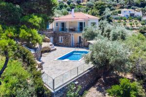 VILLA IFIGENEIA SKOPELOS με πισίνα και υπέροχη θέα