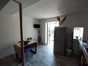 Appartements Trevoux: loft ravissant avec terrasse : Appartement 1 Chambre - Non remboursable