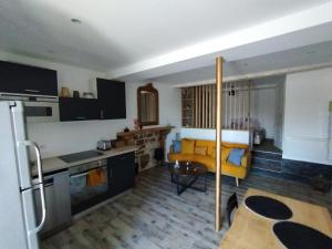 Appartements Trevoux: loft ravissant avec terrasse : photos des chambres