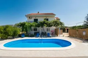 Apartment Peace - Danilo Biranj