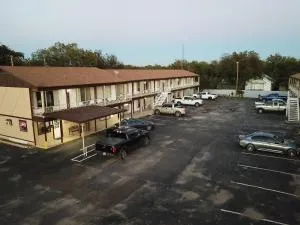 Executive Inn - San Saba