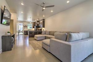 Sunny Resort Townhome and Balcony and Pool Access
