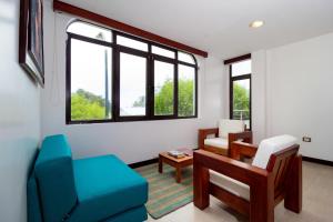 Galapagos Apartments - Bay View House