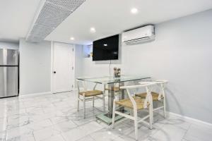 Stunning Central Home about 5 Mi to Penn Station!