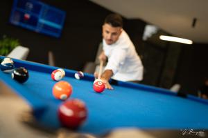 La Reine Hôtel & Restaurant