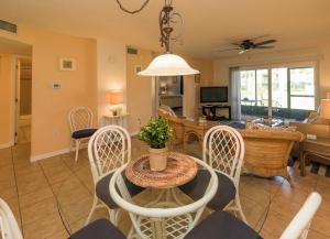 Ocean Village Club F16