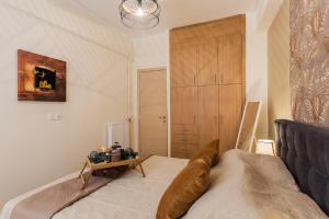 Lovely renovated apartment walk to Acropolis