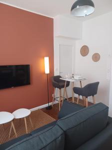 Appartements Mazamet - Studio neuf et moderne en centre-ville : photos des chambres