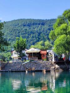 AM Una Lux House - 4hvězdičkové hotely ve městě Bihać