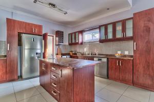 SASHORES- 6 on Ellis