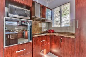 SASHORES- 6 on Ellis