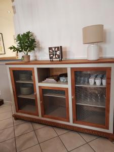 Sous murs, petite maison de ville au charme authentique