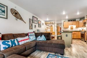 Mountainside Ski Lodge