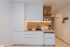 BOHO BEACH STUDIO su terasa ir baseinu