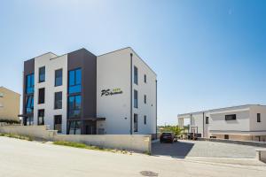 PS Apartments