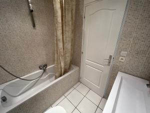 Villas Large Panoramic Villa Retreat : photos des chambres