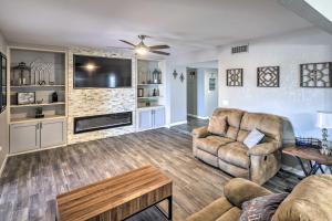 Patio and Grills Mtn-View Home in Lake Havasu City!