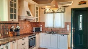 Alekos Beach Houses-Mitis