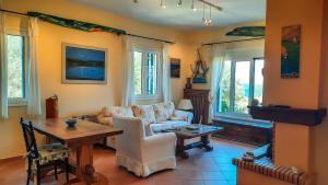 Alekos Beach Houses-Mitis