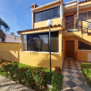 Lindo apartamento en Morrocoy con piscina y WiFi