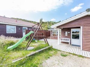 6 person holiday home in Henne