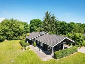 8 person holiday home in Glesborg-By Traum - Fjellerup