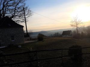 Maison périgourdine avec jacuzzi, jardin privé et vélos - Idéal 2 personnes, près de Sarlat - FR-1-616-209