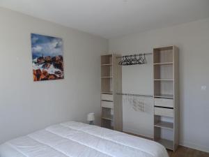 Maisons de vacances Comfortable Bungalow, Pink Granite Coast : photos des chambres