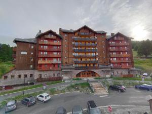 Risoul Appartement 2 chambres Piscine Balcons de Sirius