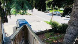 Cozy Private Suite with Separate Entrance & Free Parking