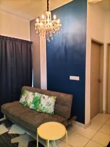 Hani Homestay WiFi Netflix Secure parking KLIA USIM INTI Aeon mall - Kampong Jenderam