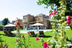 Sonio Villas - Que Bella Collection - Patellárion