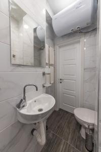 Great Location Apartment