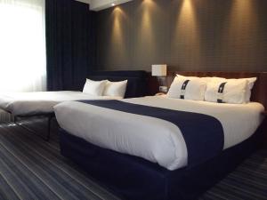 Hotels Holiday Inn Express Strasbourg - Sud, an IHG Hotel : Chambre Double avec Canapé-lit - non-fumeur

