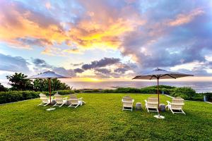 Dolphin Coast YOLO Spaces - The White House Boutique Villa