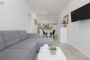 Morska Apartment Dziwnówek by Noclegi Renters