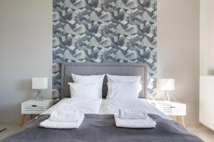 Designer Apartment on the Budapest Broadway with 2BR and AC