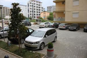 Everest Apartments Shengjin