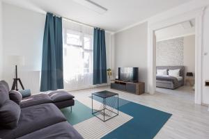 Designer Apartment on the Budapest Broadway w 2BR, AC and Panorama Balcony