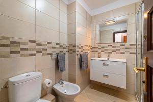 GO2TENERIFE ApartElisa Near the beach & Pool view