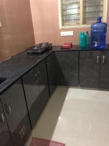 GIRI Service Apartment