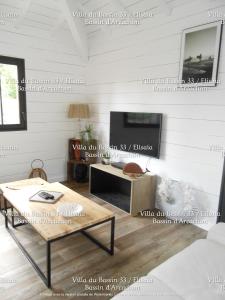 Villas Villa plein de charme , piscine et SPA, 8 occupants MAX, proche plage, port et commerces, 4 chambres dans un quartier calme : photos des chambres