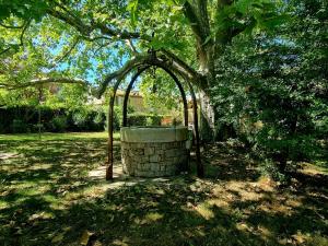 Auberges 1560- Domaine Des Cinq Jardins- A Magical and Authentic Mansion : photos des chambres