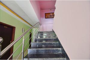 FabHotel Knight Airways - Nr Guwahati Airport