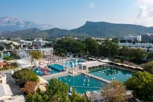 Miarosa Kemer Beach - أجفا